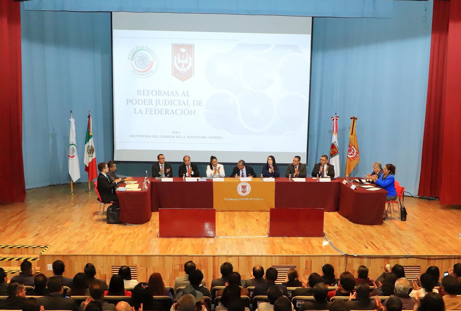 Reflexionan en la UATx sobre reforma al Poder Judicial